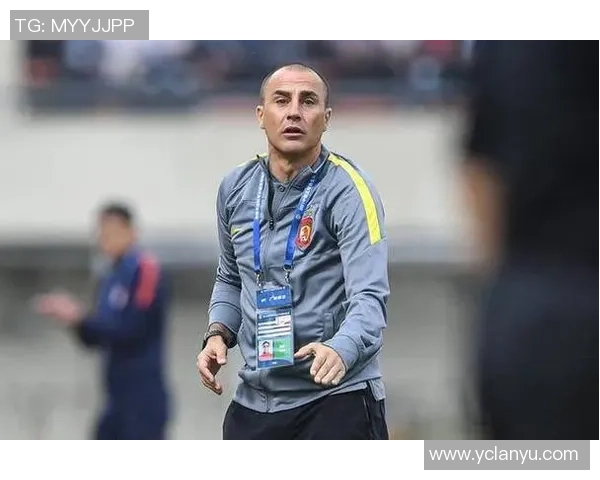 实在不理解足球明星为何在场上光鲜亮丽却生活中常常陷入困扰与争议